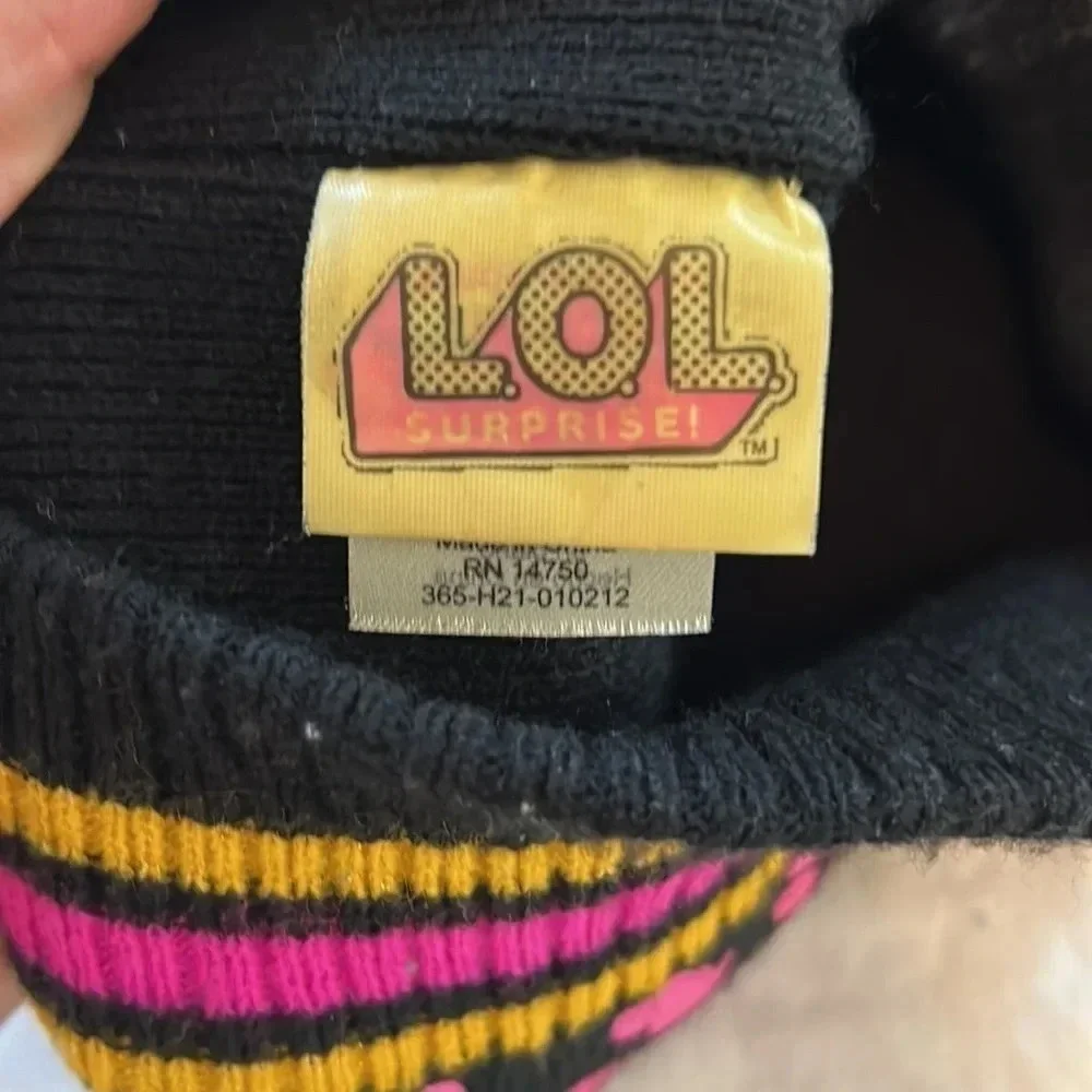 LOLSTYLE knit hat pink, and black